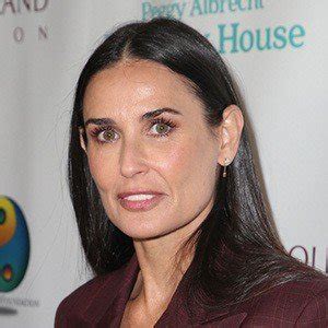 demi moore escort <code> Moore made her acting debut in 1982 with General Hospital, but is best known for her performances in Ghost, A Few Good Men, The Hunchback of Notre Dame, and G</code>